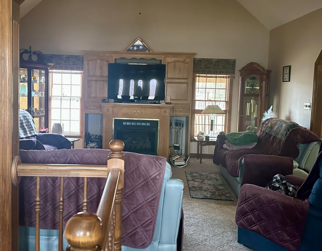 Listing Image 11