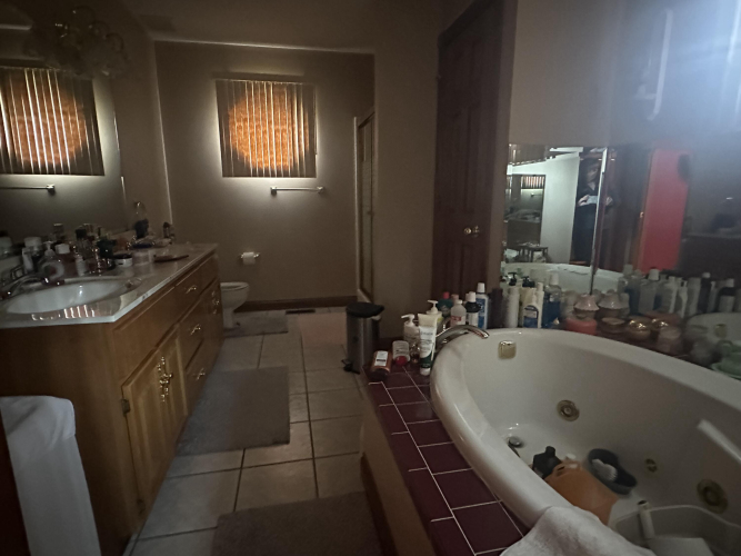 Listing Image 23