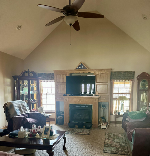 Listing Image 10