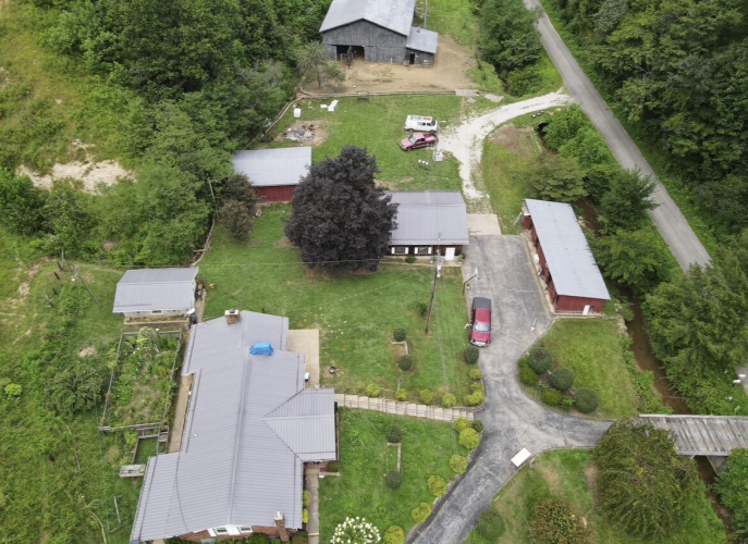 Listing Image 6