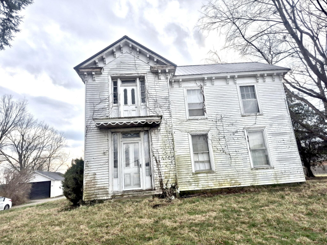 Listing Image 4