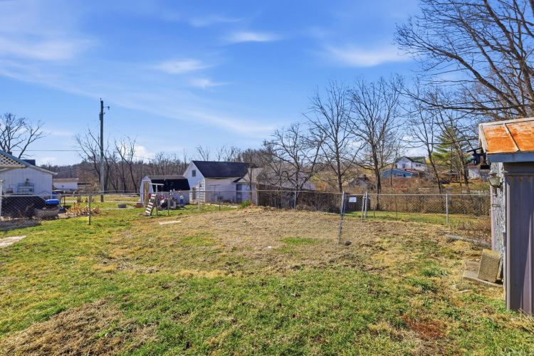 Listing Image 18