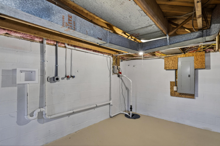 Listing Image 41