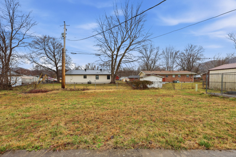 Listing Image 22