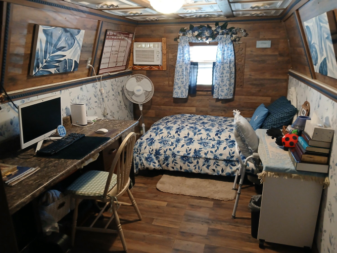 Listing Image 9