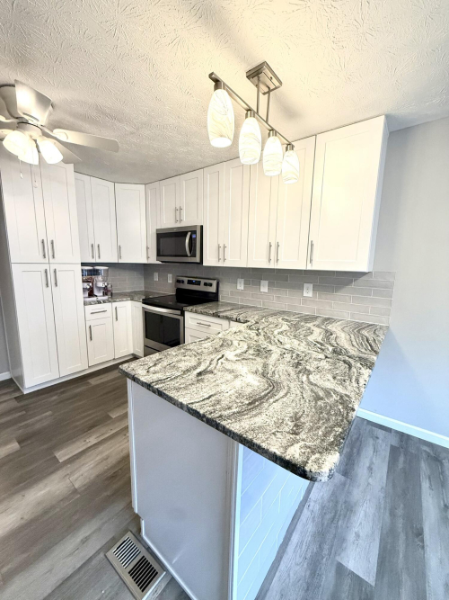 Listing Image 15