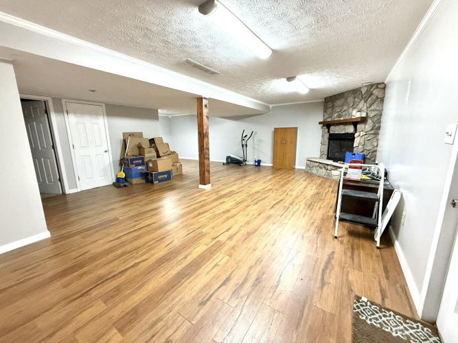 Listing Image 27