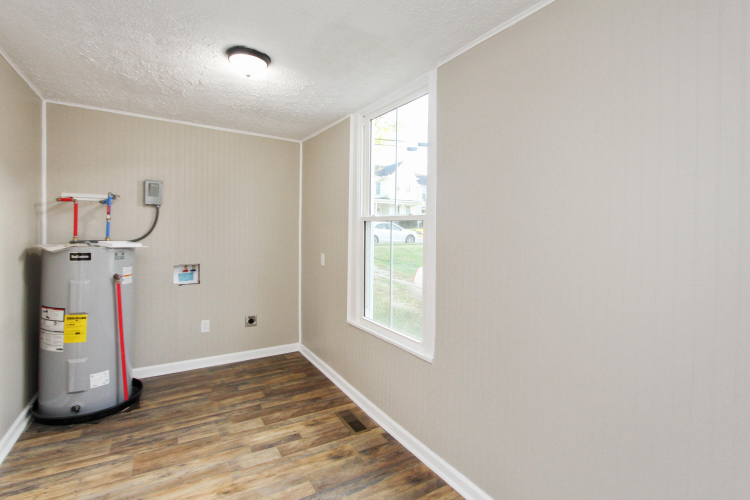 Listing Image 20