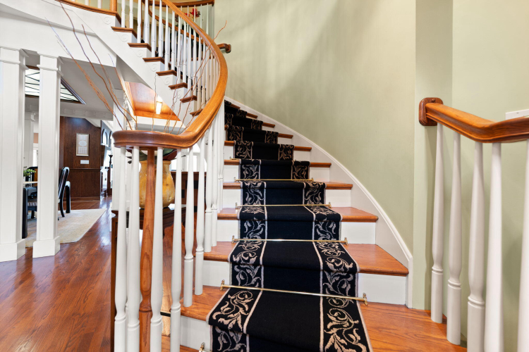 Listing Image 122