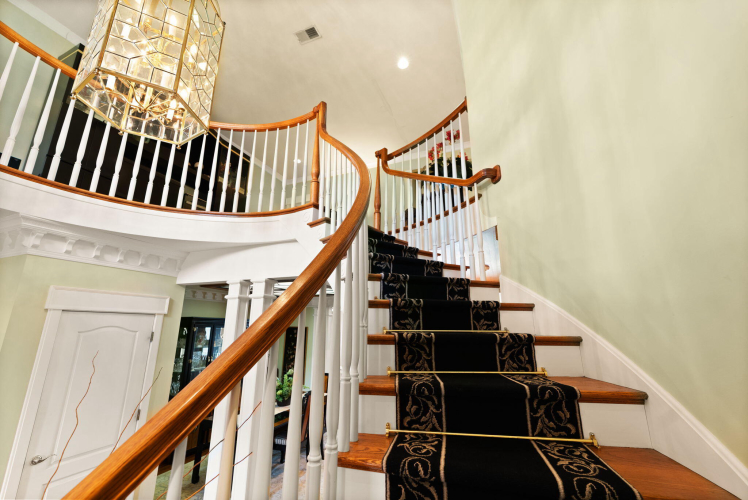 Listing Image 123