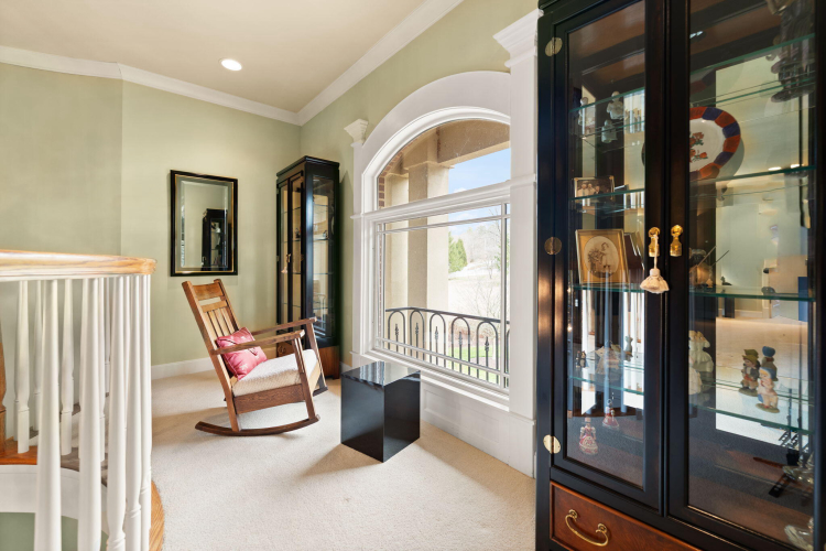 Listing Image 130