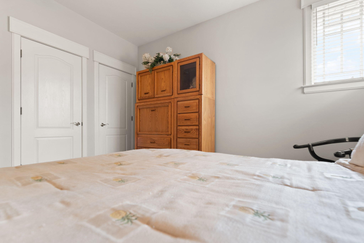 Listing Image 136