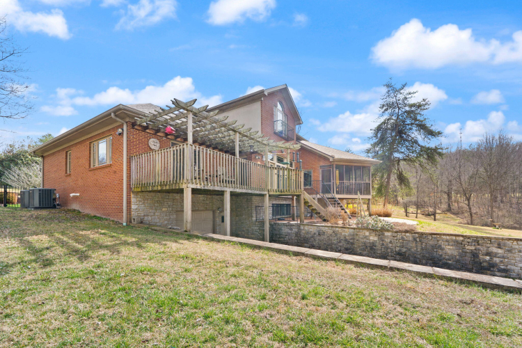 Listing Image 157