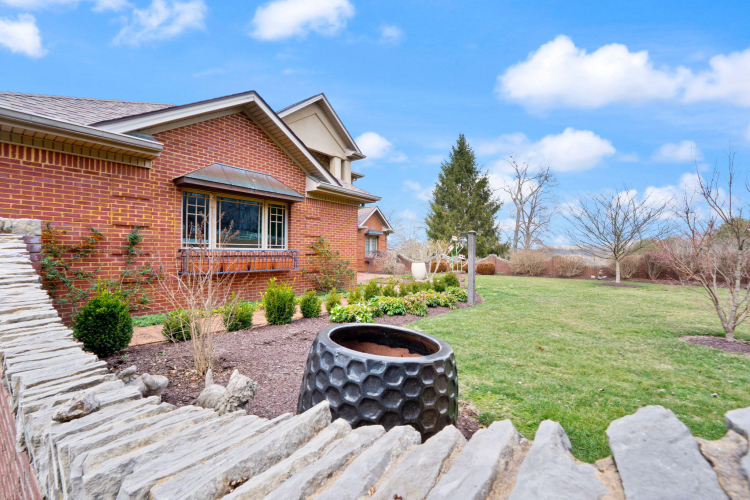 Listing Image 170