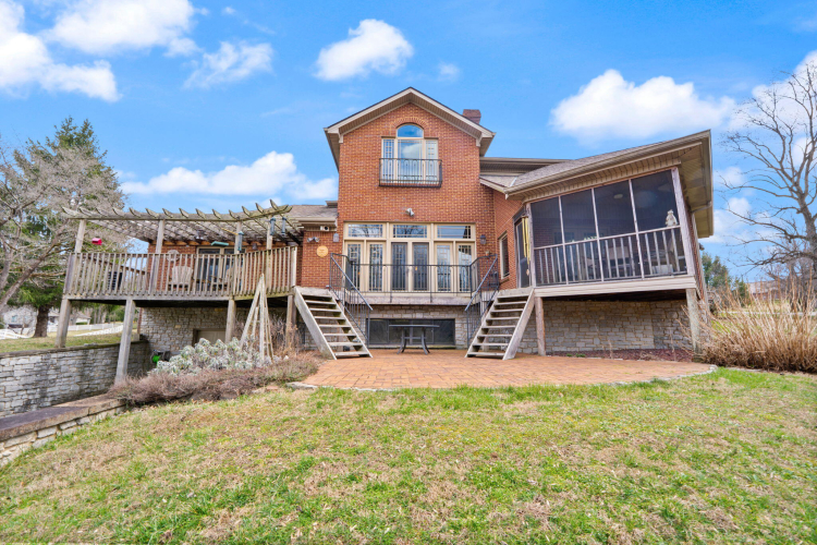 Listing Image 174