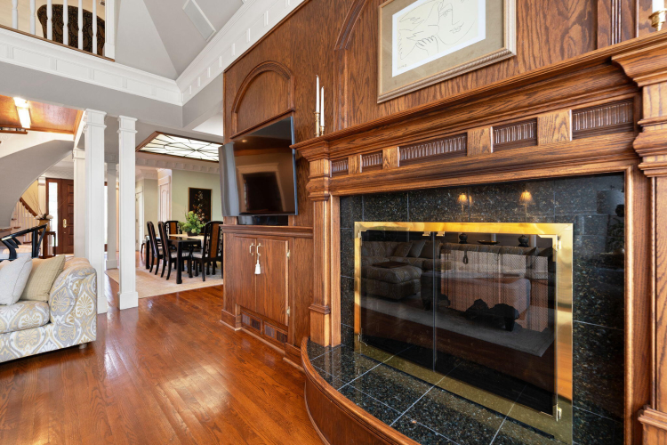 Listing Image 57