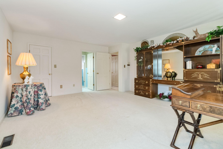 Listing Image 51