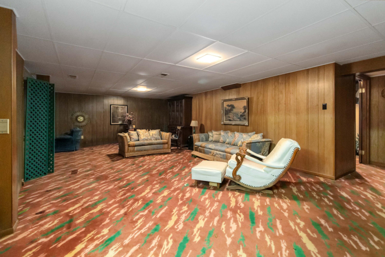 Listing Image 53