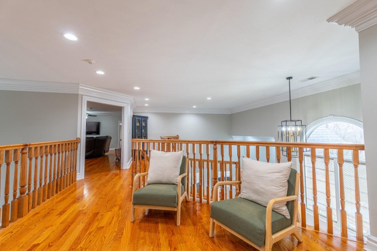 Listing Image 53