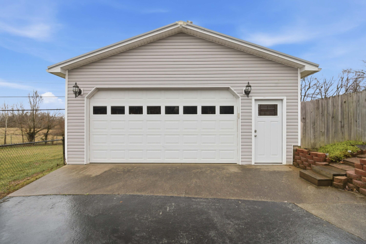 Listing Image 26