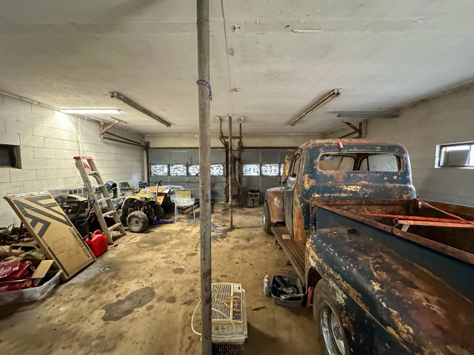Listing Image 41