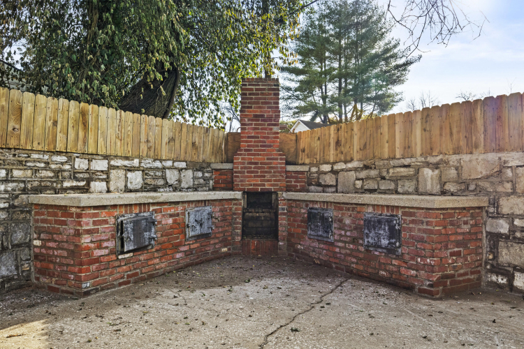 Listing Image 47