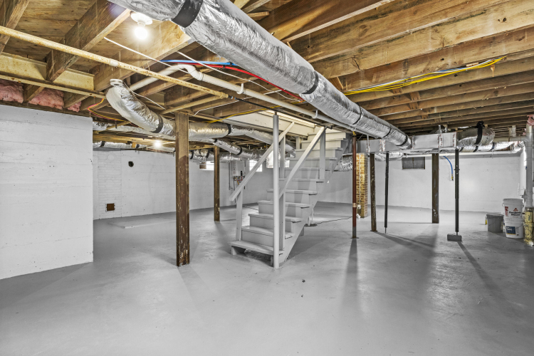 Listing Image 57