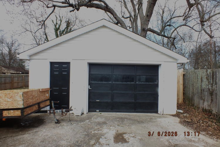 Listing Image 42