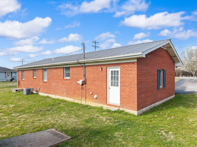 Listing Image 14