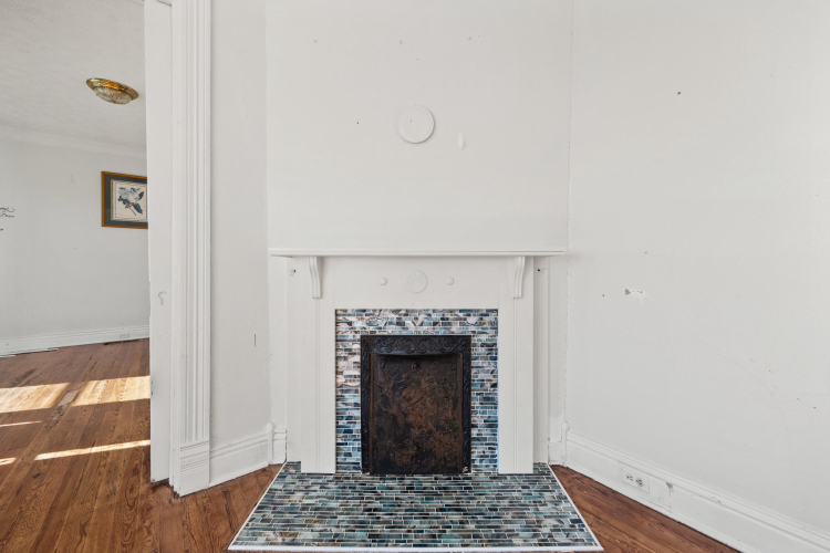 Listing Image 70