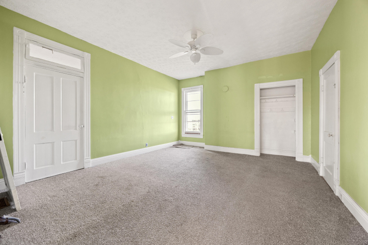 Listing Image 81
