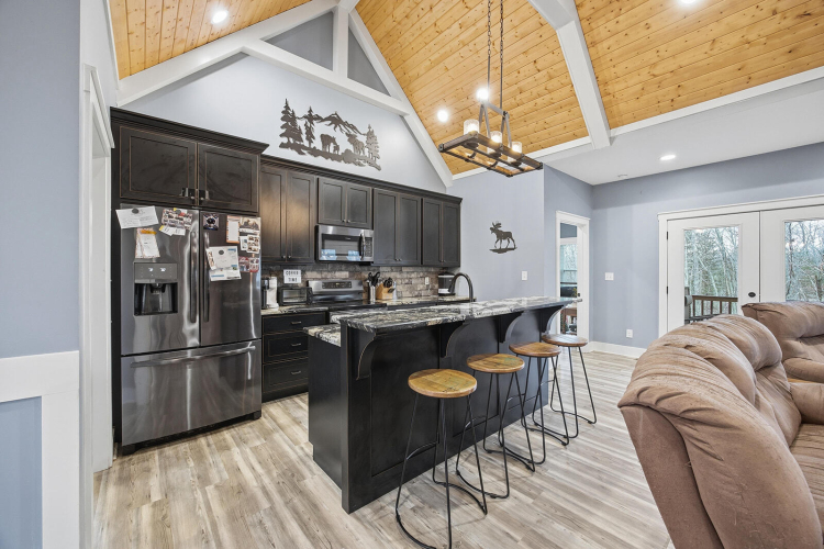 Listing Image 15