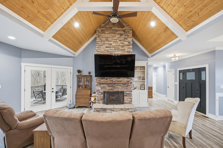 Listing Image 90