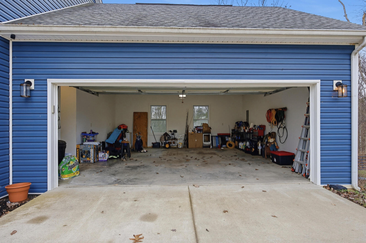 Listing Image 100