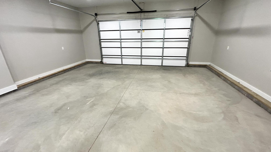 Listing Image 24