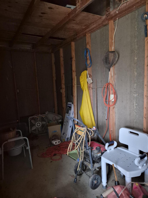 Listing Image 48