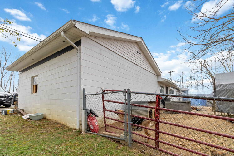 Listing Image 28