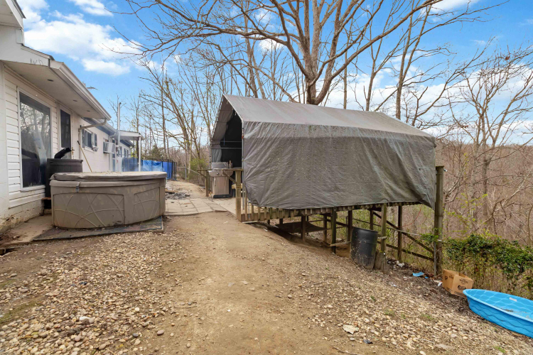 Listing Image 32