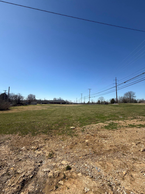 Listing Image 12
