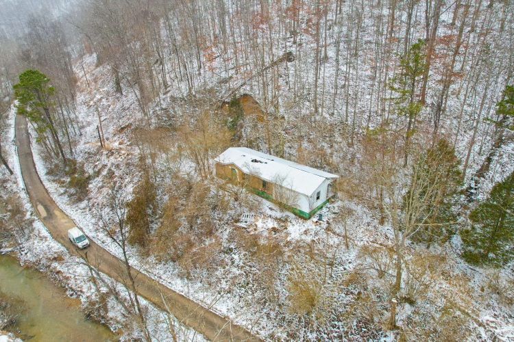 Listing Image 4