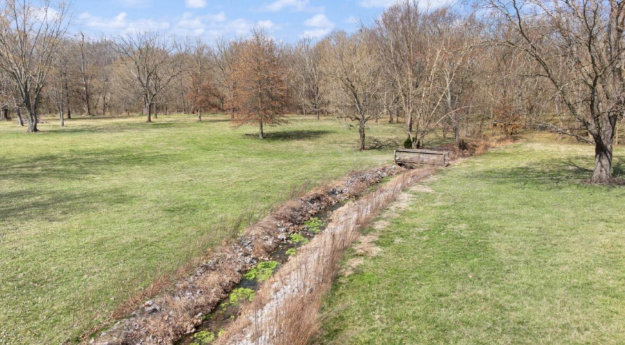 Listing Image 36