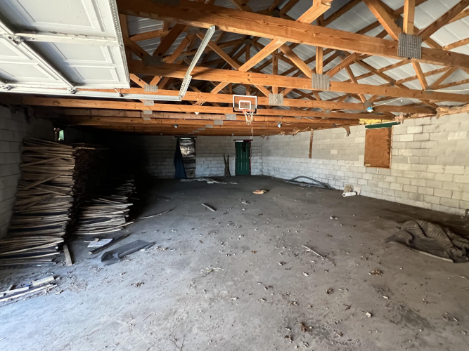 Listing Image 33