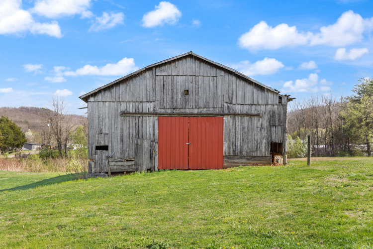 Listing Image 33