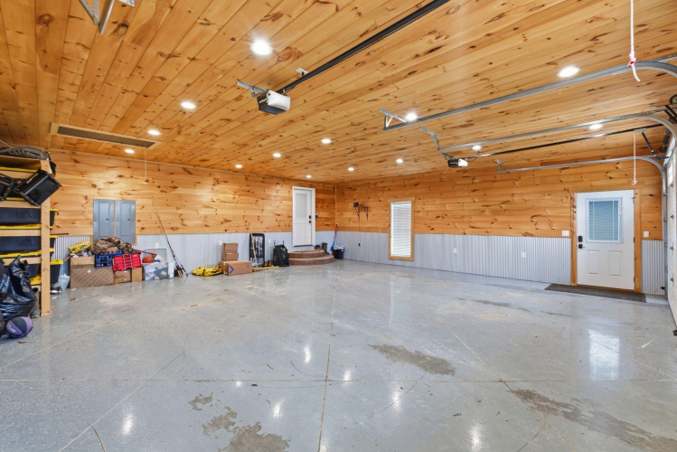 Listing Image 74