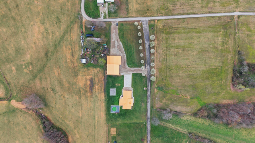 Listing Image 96