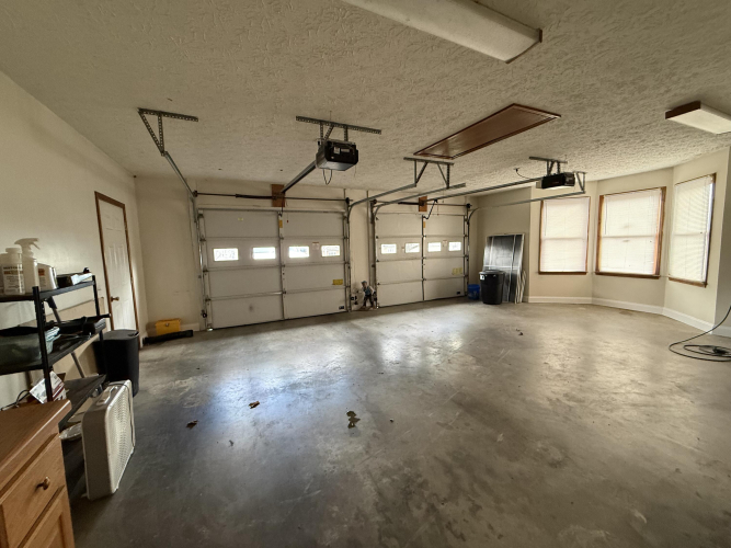 Listing Image 24