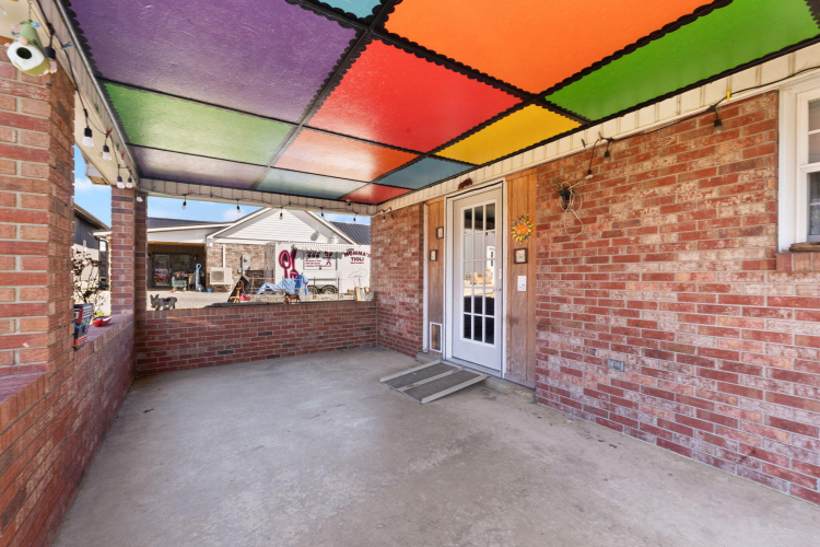 Listing Image 64