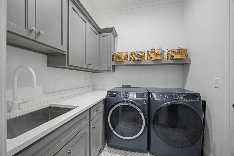 Listing Image 53