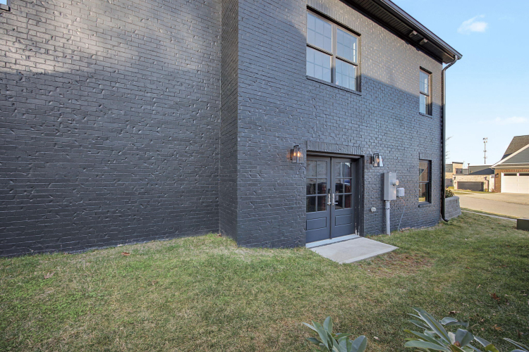 Listing Image 72