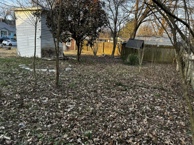 Listing Image 5